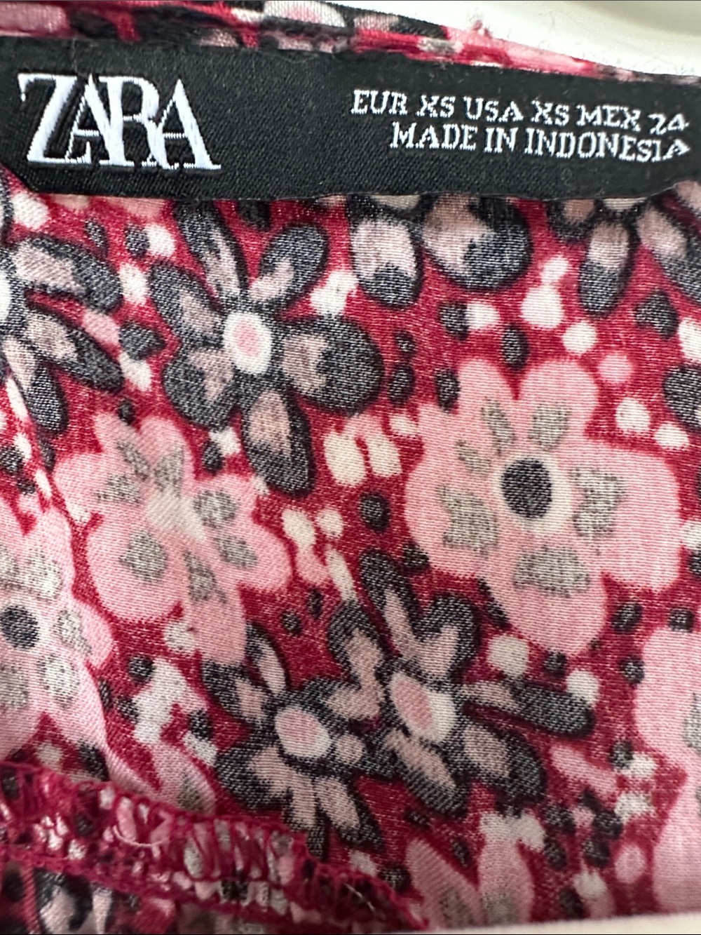 Zara Pink and Black Floral Long-Sleeve Dress - Picture 2 of 3
